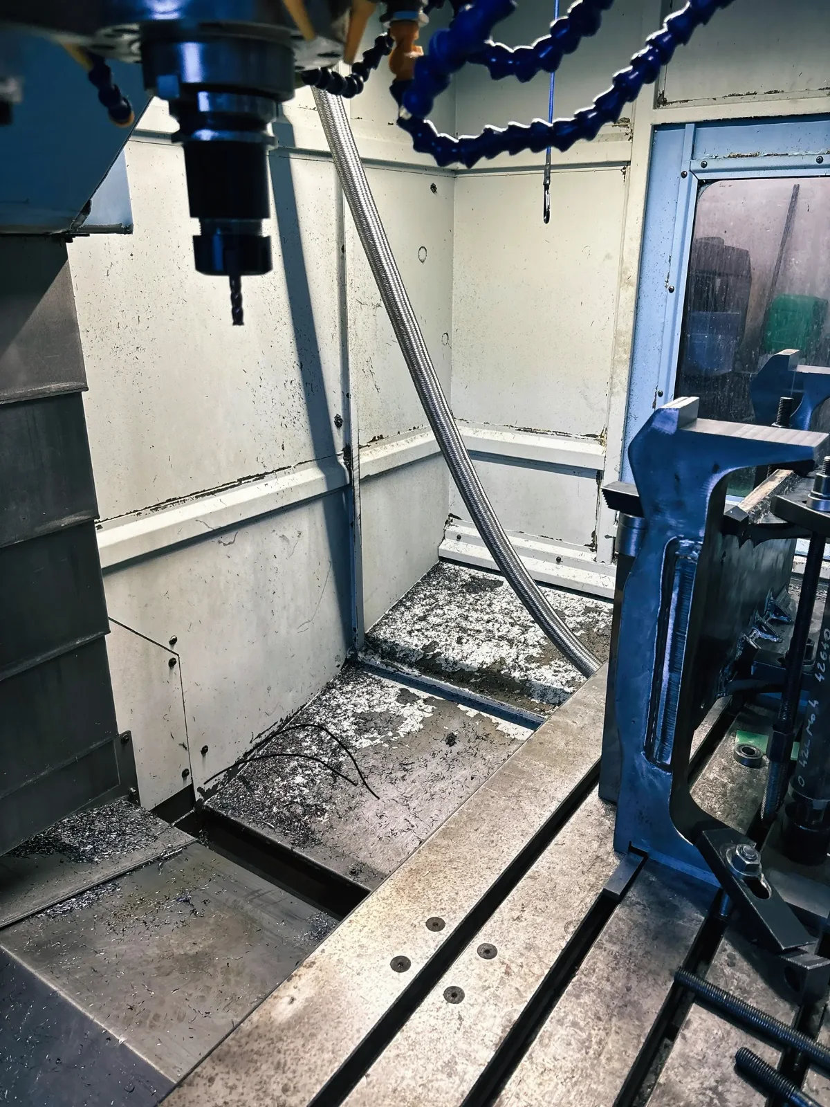 Precyzyjna obróbka CNC detali metalowych wykonana przez ELMET