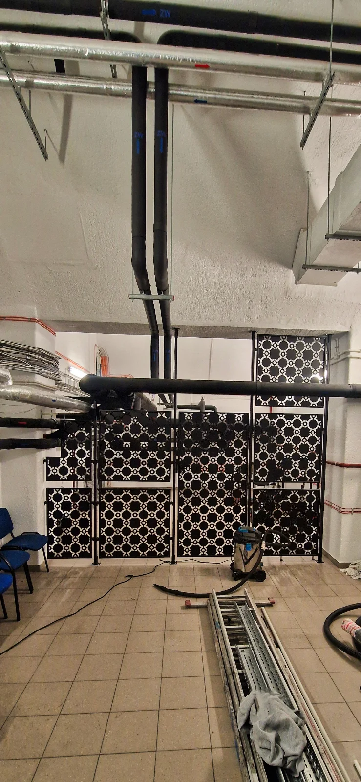 Konstrukcja stalowa do zabudowy instalacji technicznych wykonana przez ELMET