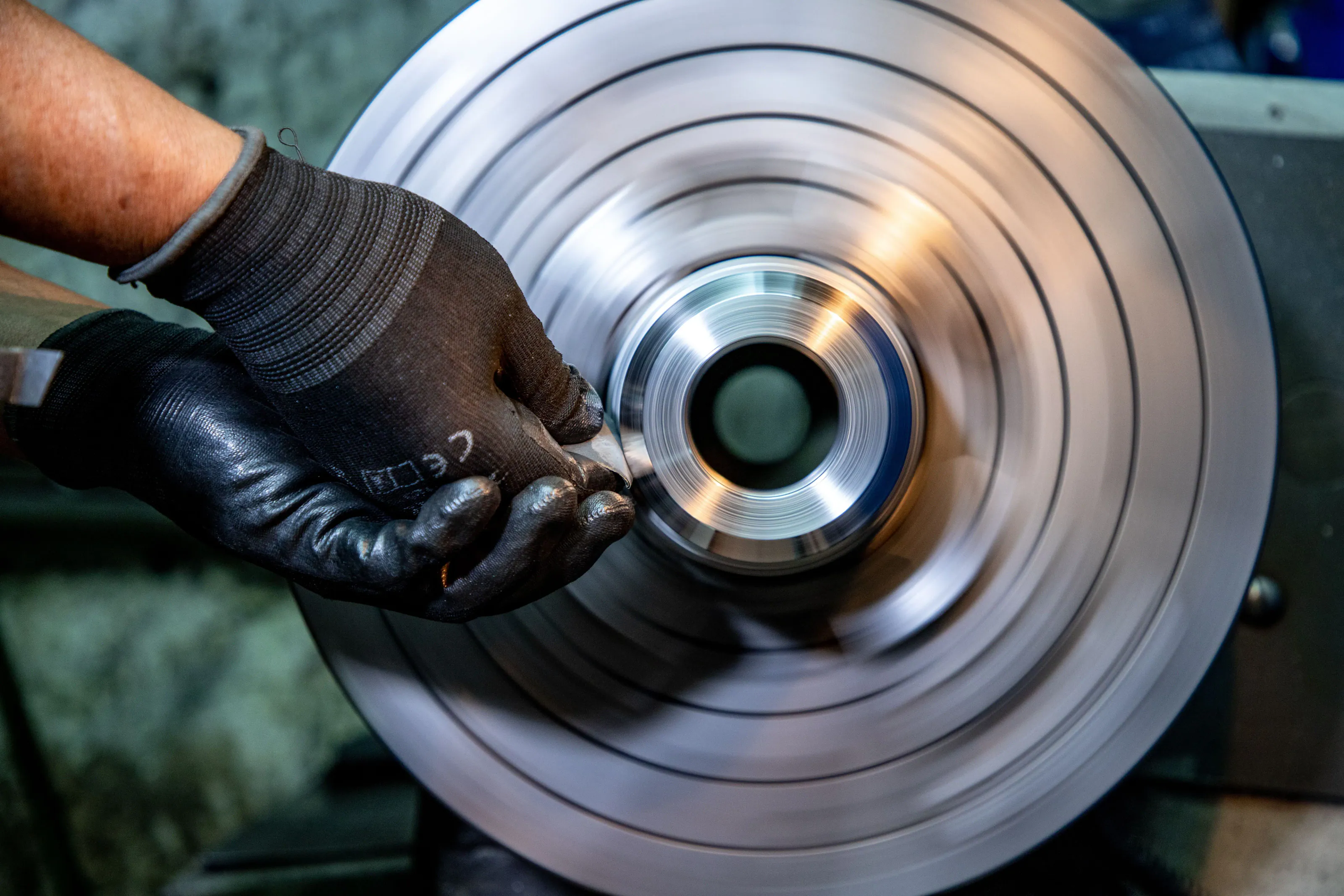 Polerowanie stali | ELMET zakład metalowy Wrocław Polerowanie stali – usługi obróbki metalu ELMET Wrocław